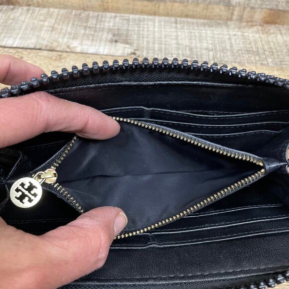 Rare Tory Burch Alice Quilted Black Nylon Continental Wallet Zip Around - Picture 9 of 10